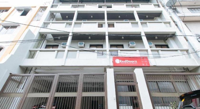 Reddoorz Plus Near Osmena Highway 2 Manila Exterior foto